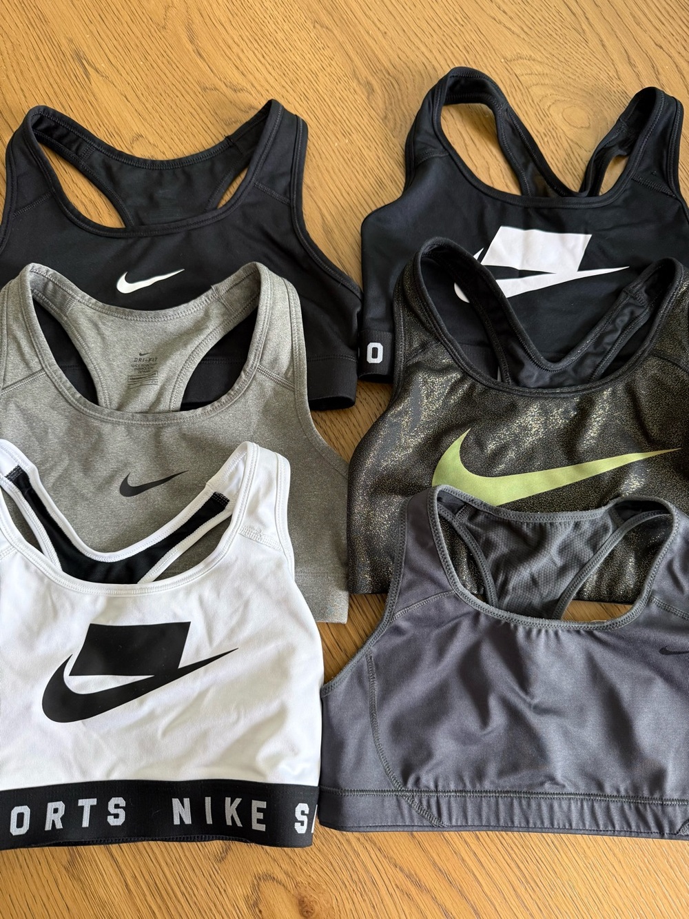 Bundle of 6 Nike Sports bras size small! Great lot